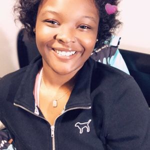 Meet your Posher, Alexus